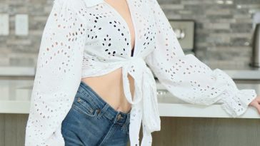 April Love VR Porn - April Love Virtual Reality Porn